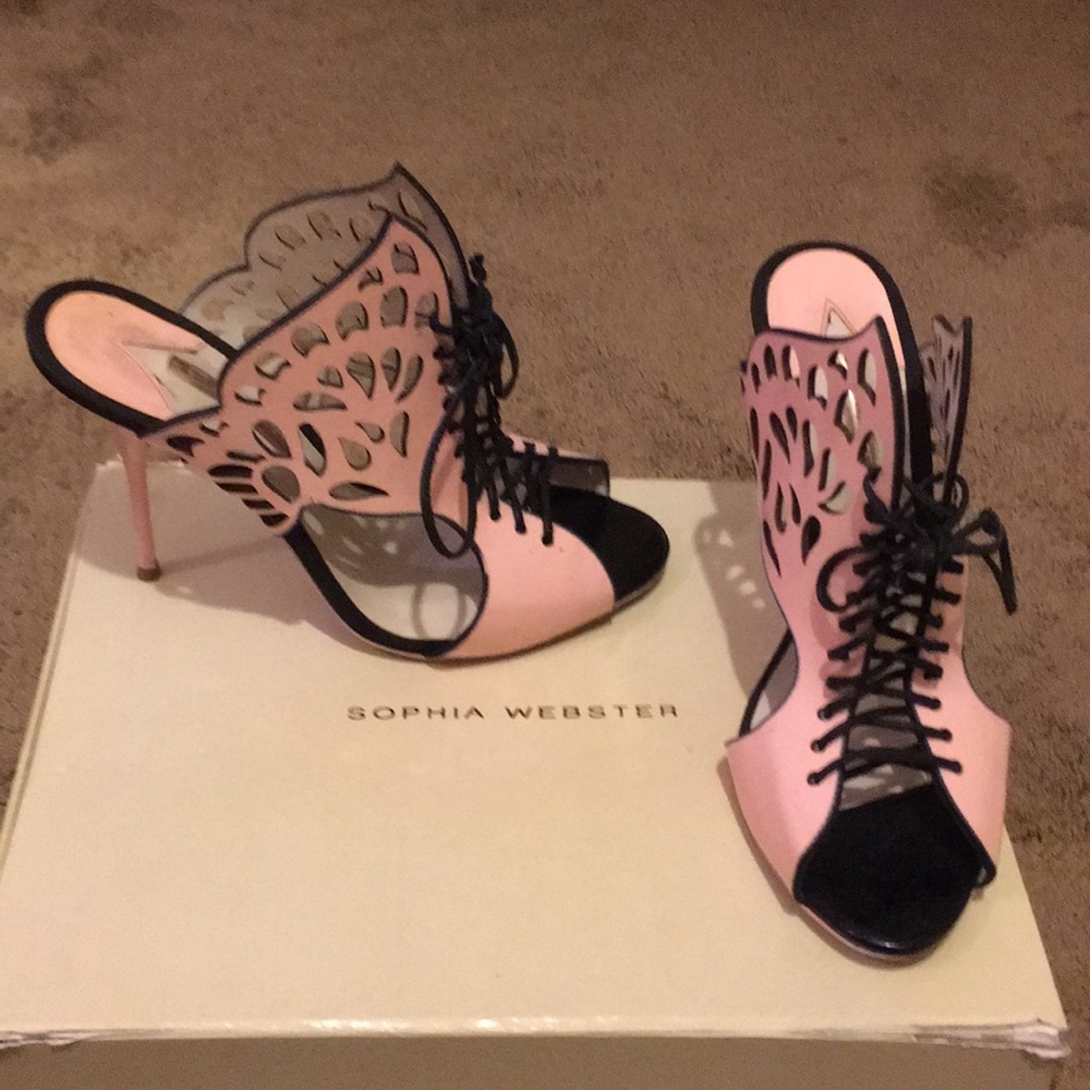 Sophia Webster pumps